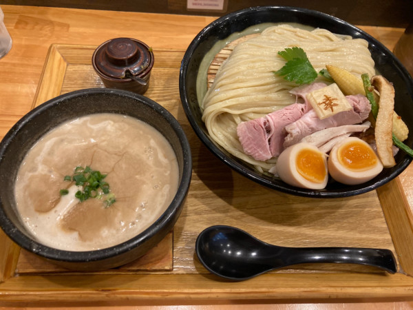 「魚介つけ麺特製盛り(大盛り)」@麺家 幸先坂の写真
