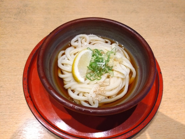 「ぶっかけうどん冷490円」@讃岐の味 塩がま屋の写真
