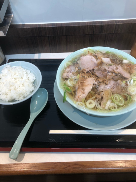 「チャーシュー麺　ライス」@新橋ニューともちんラーメン 川崎駅前店の写真