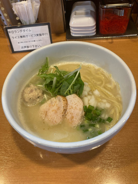 「鶏白湯塩」@ラーメン志の写真