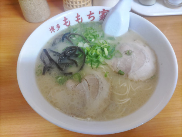 「ラーメン」@博多長浜ラーメン ももち家の写真