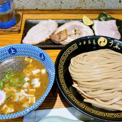 つけ麺1200円＋桃源全種ハーフ500円