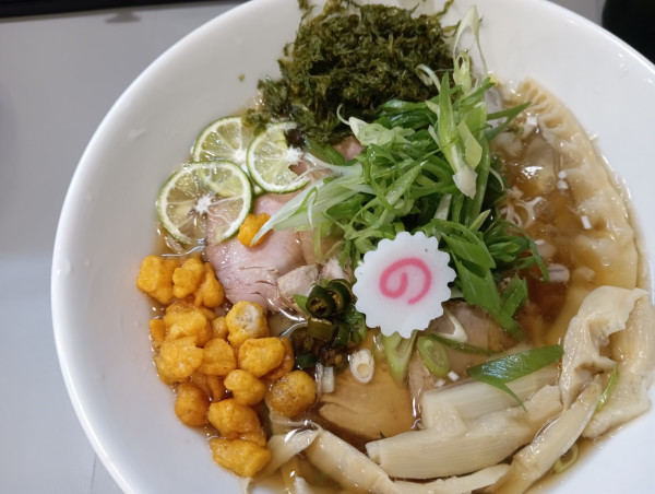 「ハートランド・小瓶+冷やしラーメン（¥500+1,070）」@白河手打ちラーメン アサガキタの写真