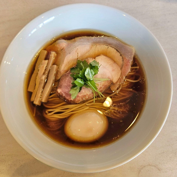 地鶏と豚の醤油　玉子入（1150円）