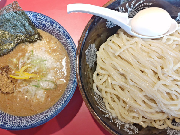 「つけ麺（背脂入り中盛）＋味玉」@らーめん・つけめん こてんぱんの写真