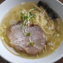 塩ラーメン850円