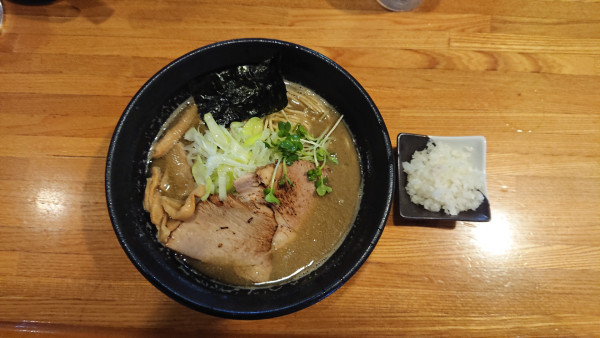 「特濃煮干しそば」@麺屋 ひな多の写真