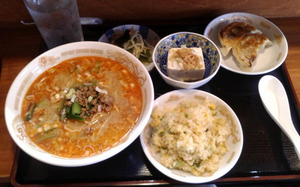 「担々めんセット・コーヒー付(900円)」@居酒屋 一駅族の写真