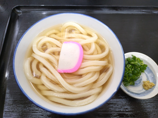 「かけうどん360円」@手打ちうどん 空の写真