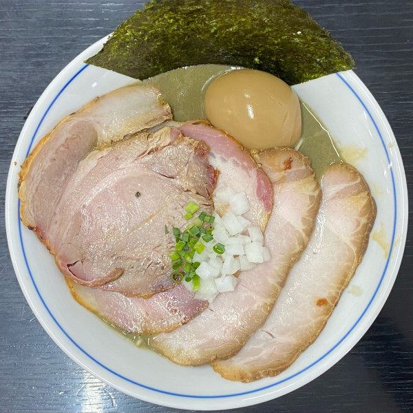 「濃厚煮干ソバ ¥1,000 特製トッピング ¥250 和え玉 ¥」@三和 中華ソバ店の写真