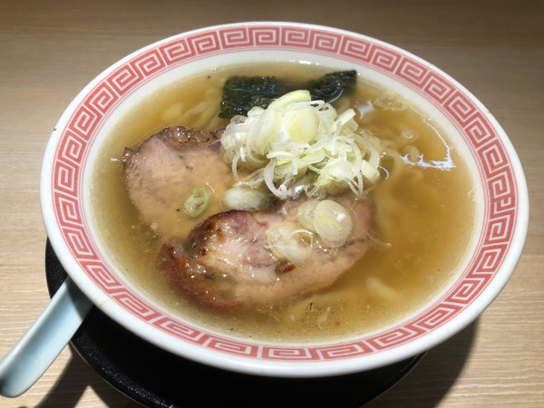 「肩ロース中華そば」@まるえ中華そばの写真