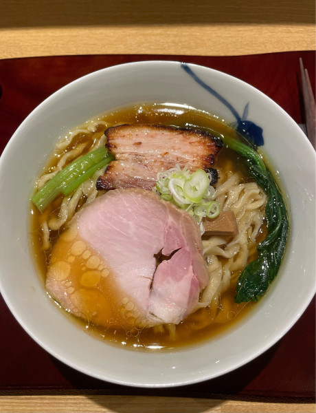 「醤油(中太手もみ麺)」@麺 みつヰの写真