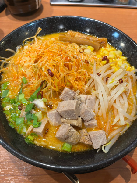 「辛ネギ味噌ラーメン(1000円)＋大盛り(無料)」@横浜家系ラーメン 矢中家の写真