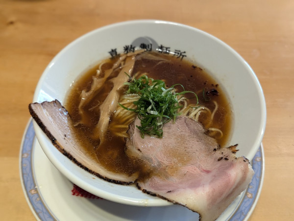 「鶏醤油」@嘉数製麺所の写真