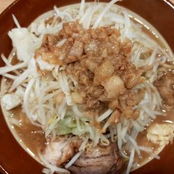 大ラーメン1050円+麺増し100円