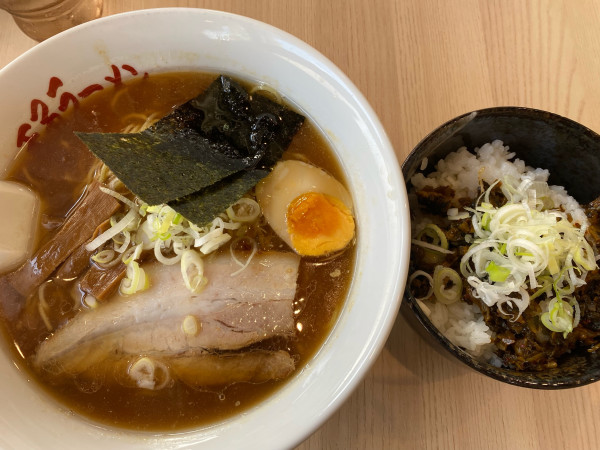 「和風限定醤油セット　1100円」@東京とんこつ 王子ラーメンの写真