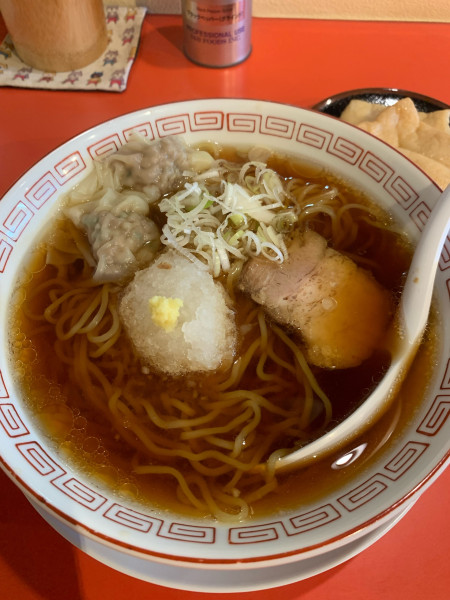「朝ラーメン＋わんたん＋きつねあげ」@義けんラーメンの写真