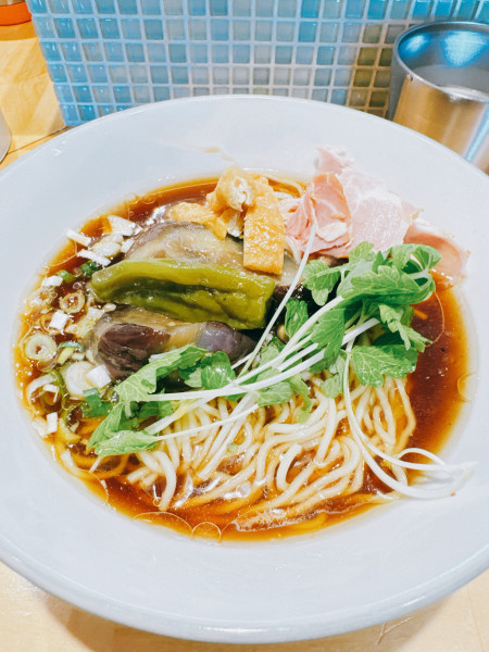 「冷やし煮干しそば」@猫と月の写真