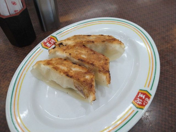 「餃子（ジャストサイズ）」@餃子の王将 槇島店の写真