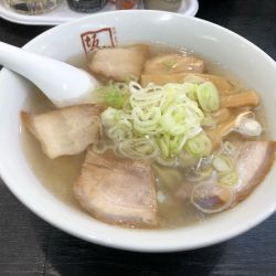 塩味の喜多方ラーメン