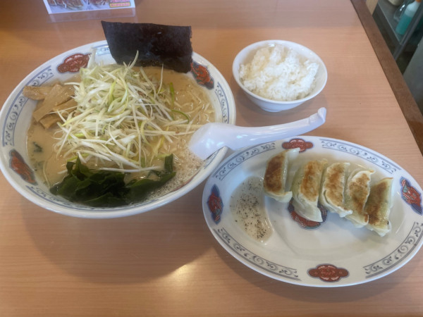 「南蛮ラーメン大盛　ギョーザセット」@ラーメンショップ 中野栄店の写真