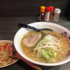 ラーメン なんでや麺の画像