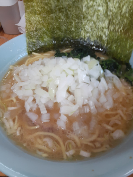 「中盛ラーメン、刻み玉ねぎ、半ライス950円、100円、60円」@相南家の写真