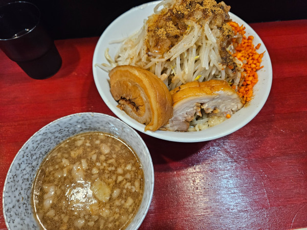 「つけ麺+豚マシ」@ラーメン鷹の目 東陽町店の写真