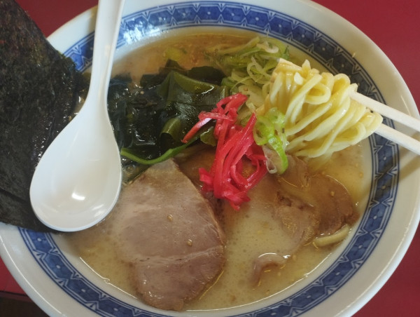 「とんこつらーめん(1,000)」@さつまっ子 下新城店の写真