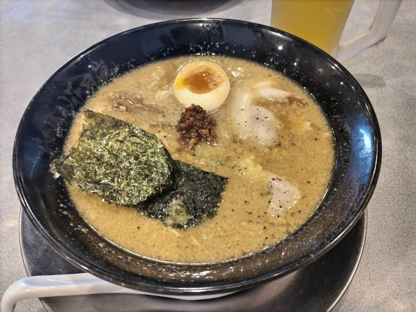 「嵐げんこつらぁめん」@らあめん花月嵐 藤沢石川店の写真