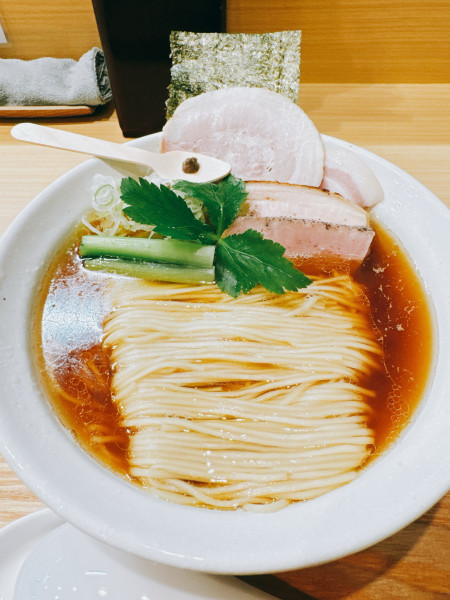 「特中華 淡麗煮干し醤油」@中華そば うお静の写真