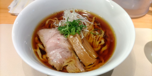 「醤油ラーメン」@燎の写真