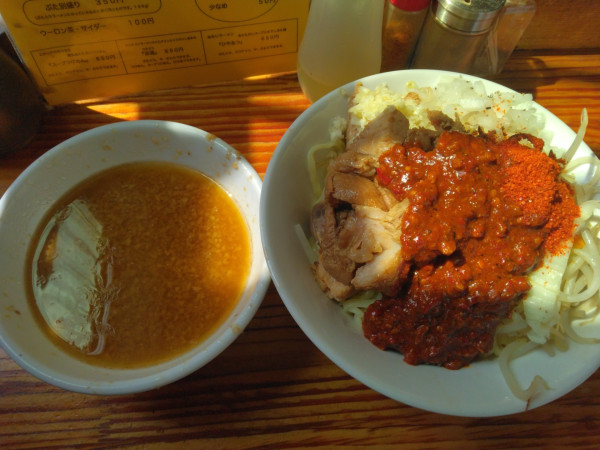 「ぶた入りオロチョンつけ麺750円(トッピング全部)」@にかいやの写真