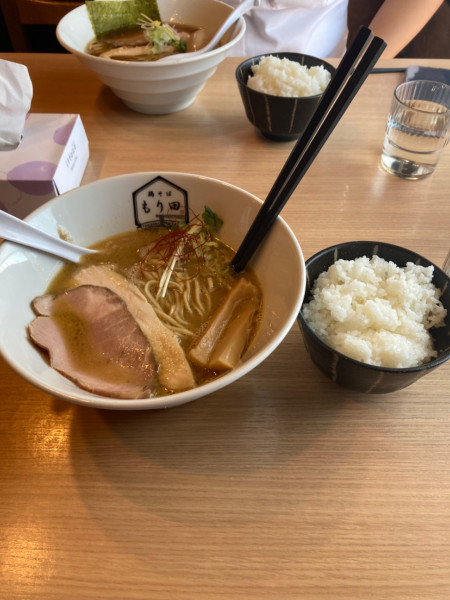 「鶏そば900円　無料ランチライス」@鶏そば もり田の写真