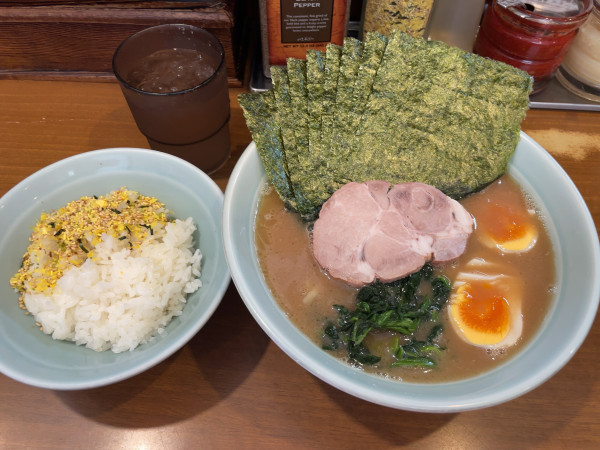 「のりラーメン」@横浜家系ラーメン 五十三家の写真