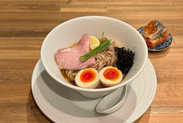 「【限定】冷やしらぁ麺 がごめ昆布水×煮干出汁 ¥1200」@酒肴場 屯の写真