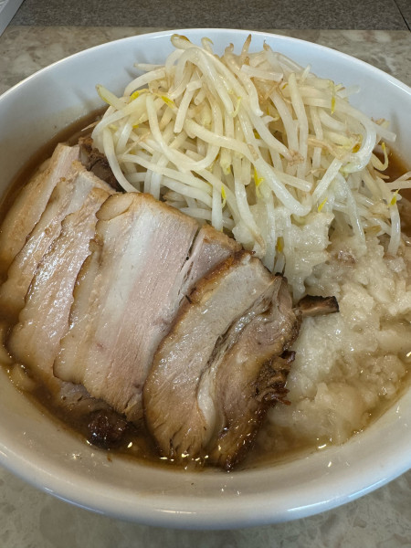 「ラーメン醤油大盛り野菜ちょいマシ脂追加」@ラーメン ジライヤ3の写真