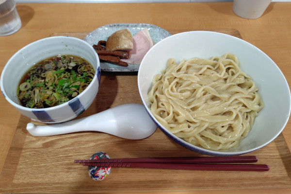 「つけ麺（醤油）1100円」@らーめん亭 ひなり竜王の写真