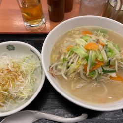 ネギタワータンメン