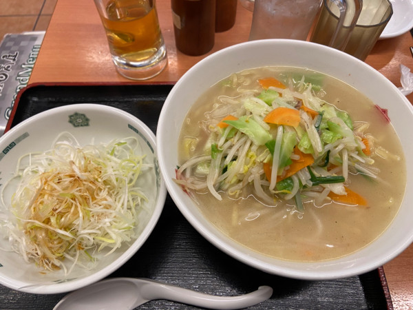 「ネギタワータンメン」@日高屋 溝の口西口店の写真