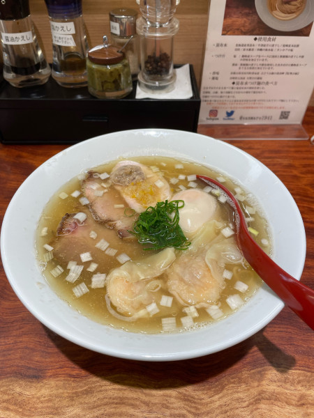 「特製塩そば」@三馬路 東京店の写真