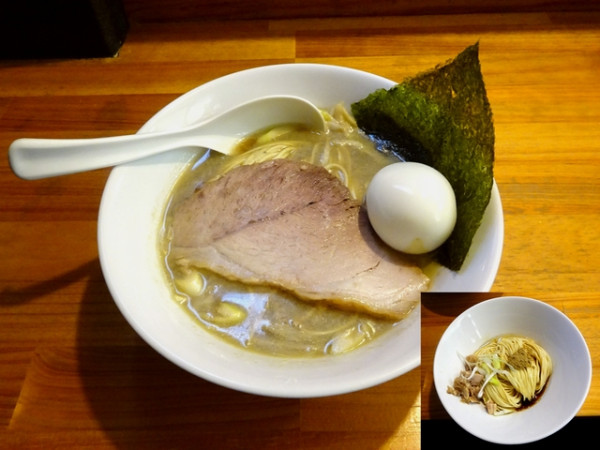 「煮干しソバ(950円)＋味玉(150円)＋和え玉(200円)」@煮干中華ソバ イチカワの写真