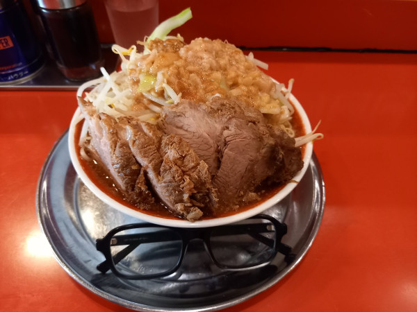 「小ラーメン豚入り(ヤサイマシ・アブラマシマシ)」@ラーメンタロー 五反田の陣の写真