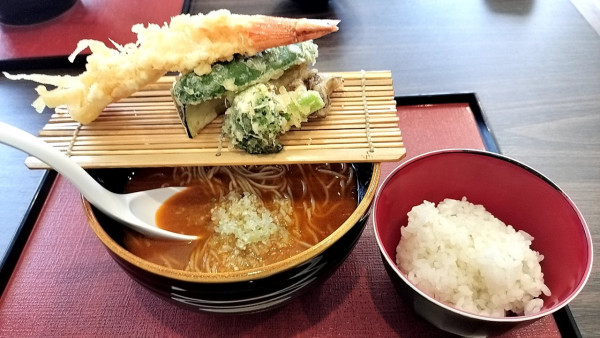 「海老味噌ラーメン海老天ライス付き」@神の海老天ラーメンの写真
