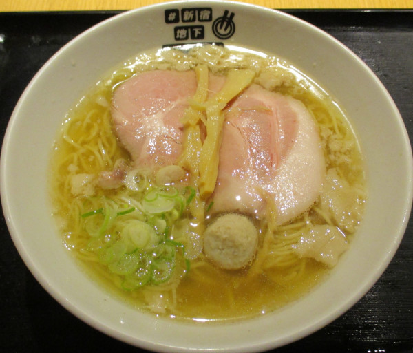 「＜らあめん元＞琥珀煮干塩麺　1100円」@#新宿地下ラーメンの写真