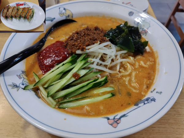 「冷やしタンタンメン　＋豆板醤：無料　＋野沢菜ぎょうざ：㋚」@テンホウ 松本渚店の写真