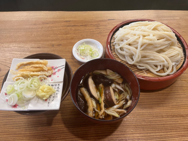 「きのこ汁と冷汁のセット、大盛」@元祖 田舎っぺ 北本店の写真