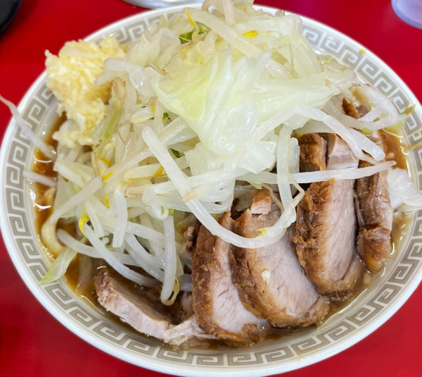「小豚冷やしニンニクヤサイ(冷やしはアブラコール不可)」@ラーメン二郎 生田駅前店の写真