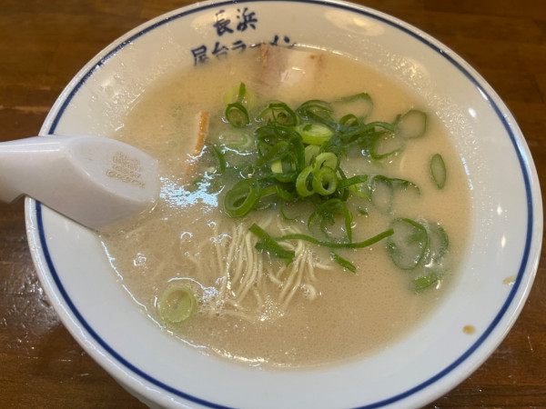 「ラーメン、バリカタ」@元祖長浜屋台ラーメン 一心亭 福島分店の写真