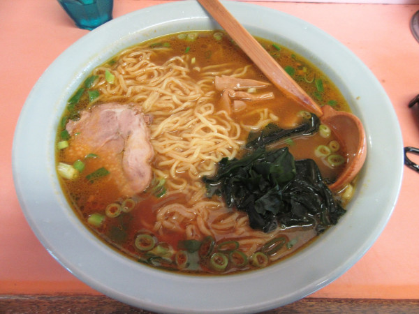 「カレーラーメン　中（９００円）」@ラーメンショップ 根崎の写真